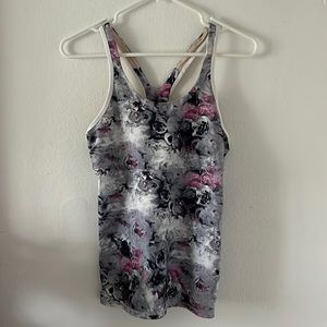 Lululemon tank with built in bra sz8